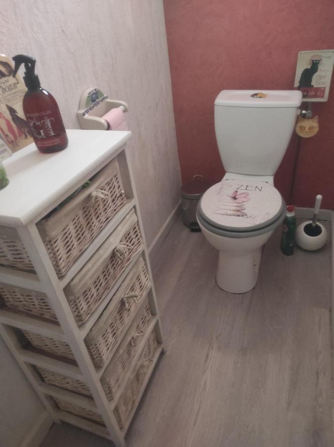 Chambre Spatieuse Avec Grand Lit. Aspet 外观 照片