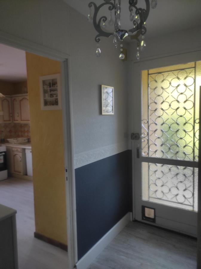 Chambre Spatieuse Avec Grand Lit. Aspet 外观 照片