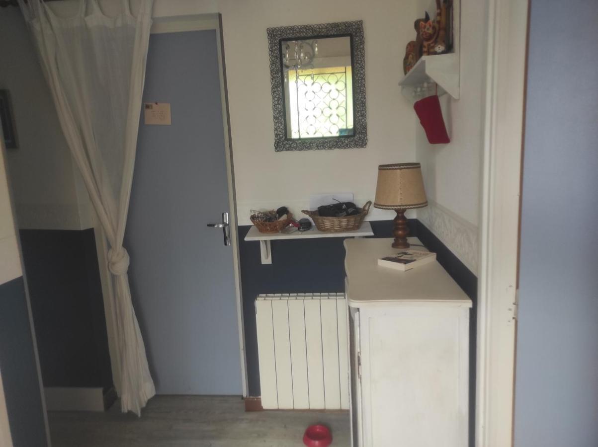 Chambre Spatieuse Avec Grand Lit. Aspet 外观 照片